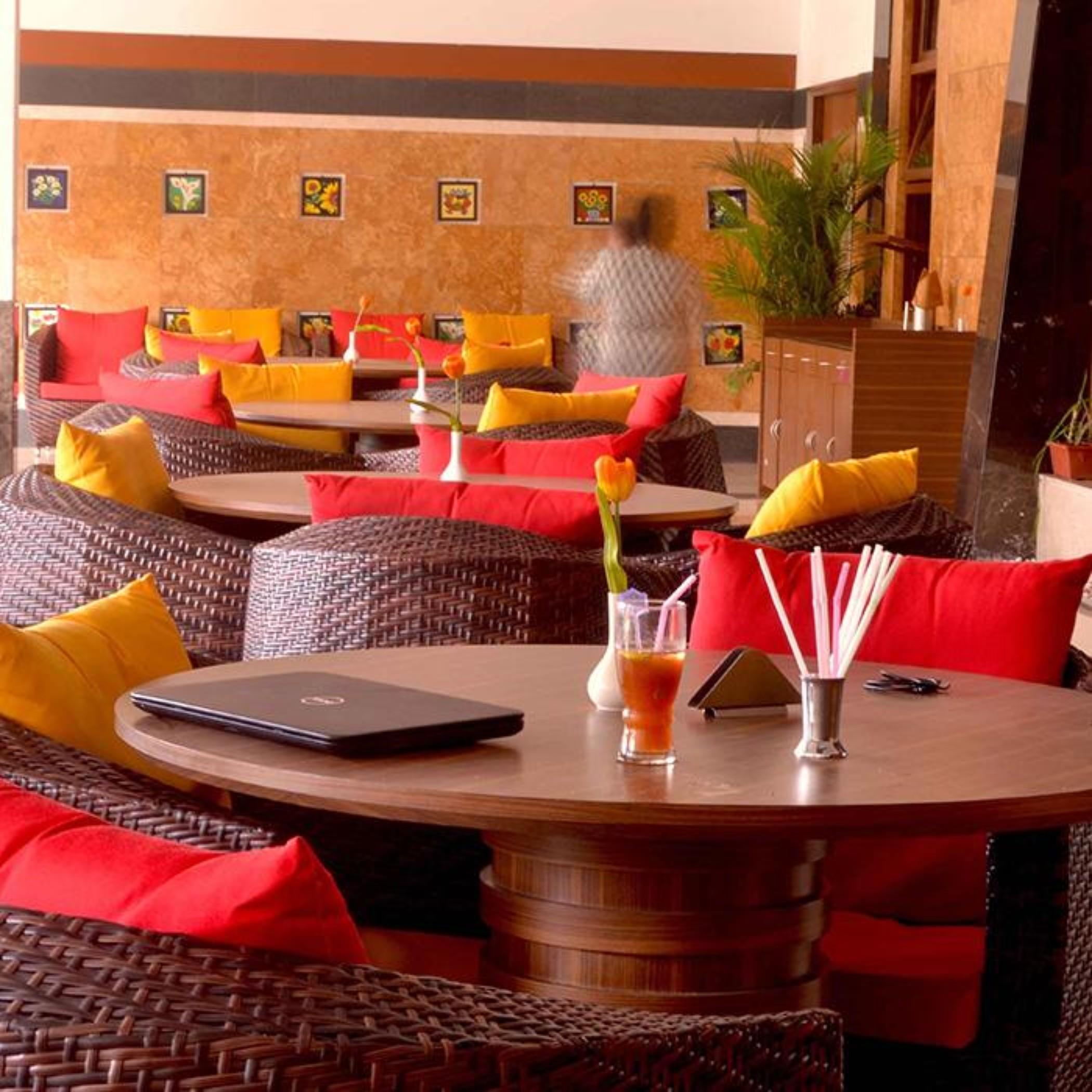Club Emerald Mumbai Eksteriør bilde