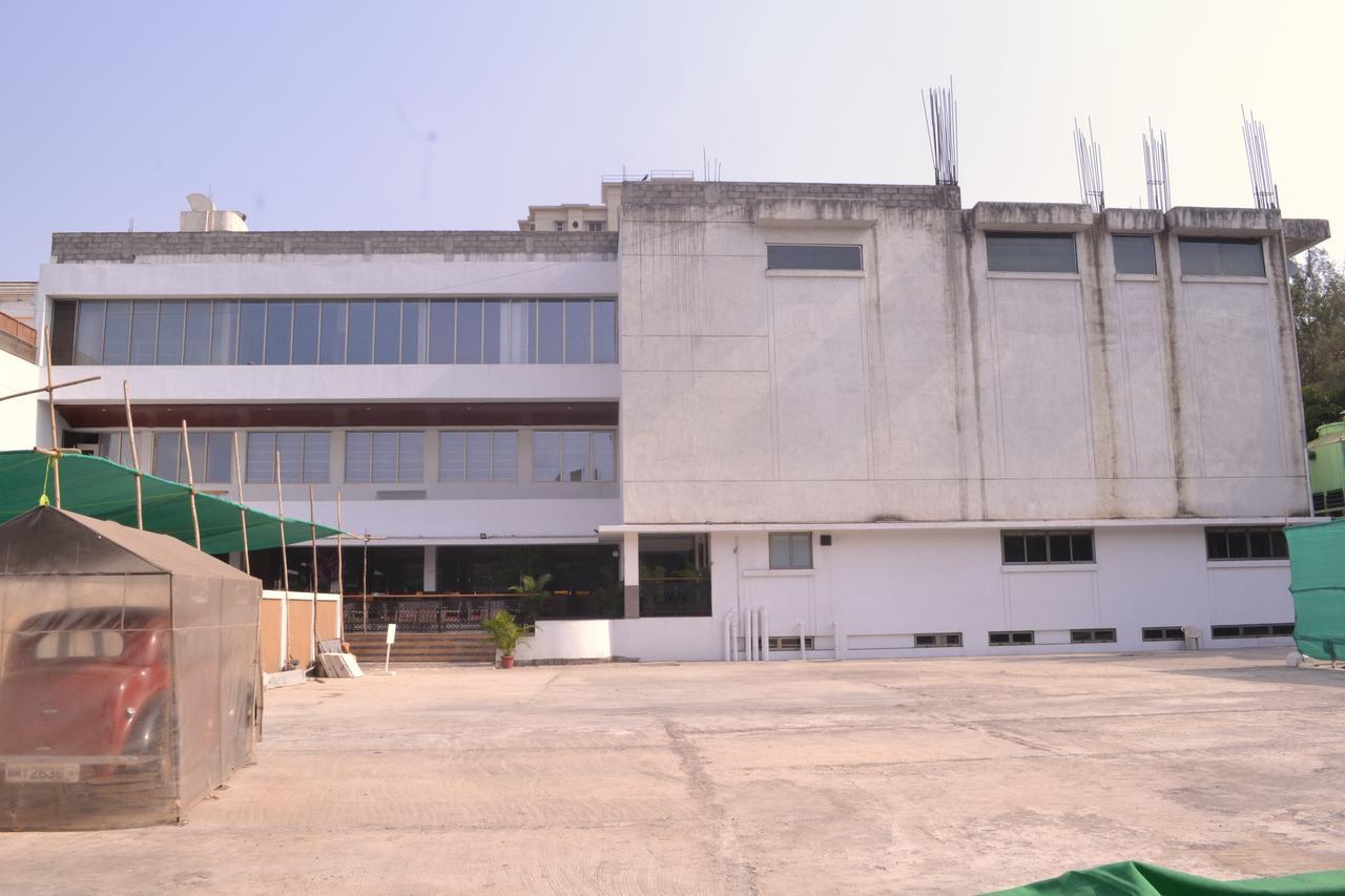 Club Emerald Mumbai Eksteriør bilde